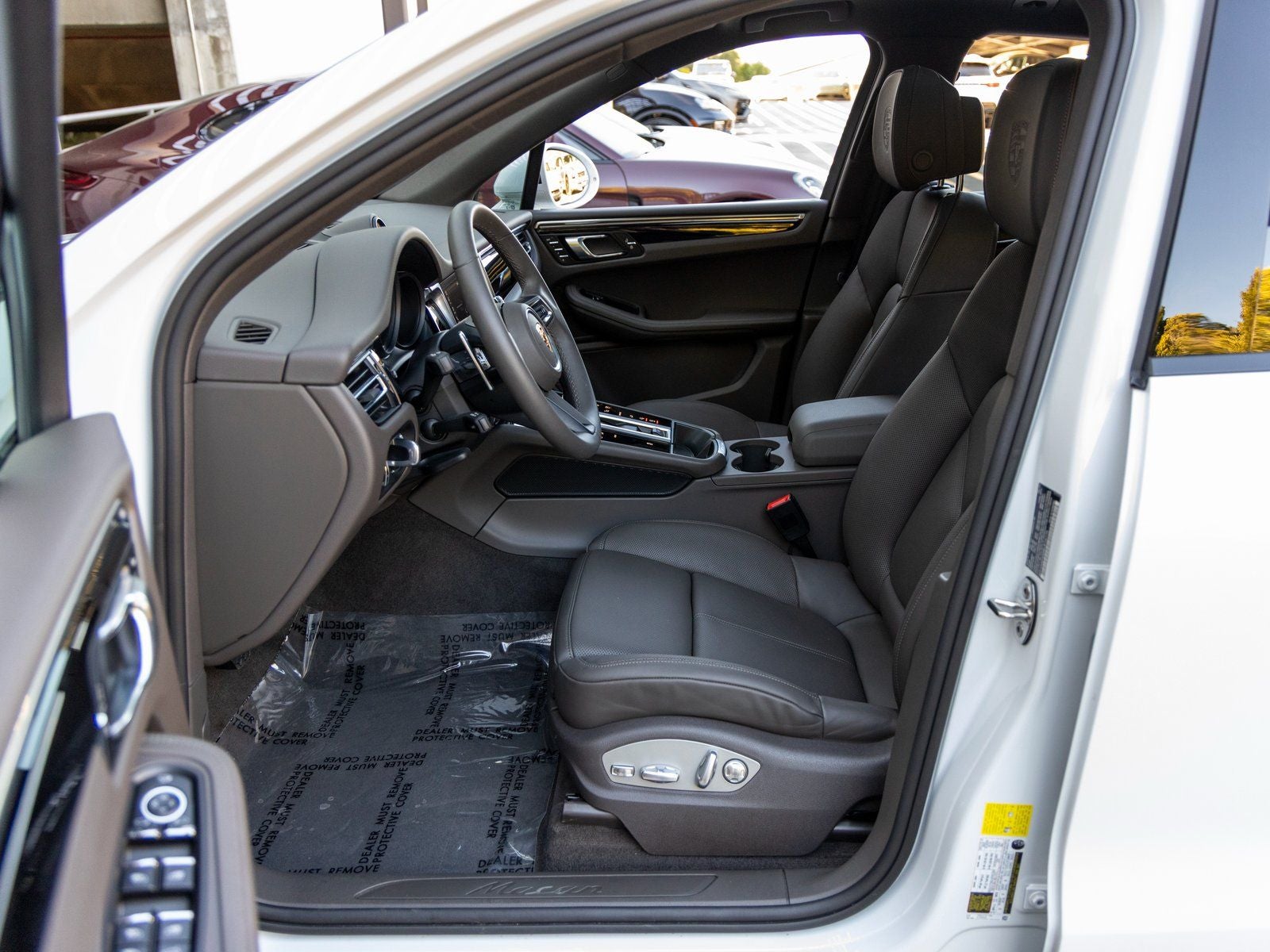 2025 Porsche Macan Macan