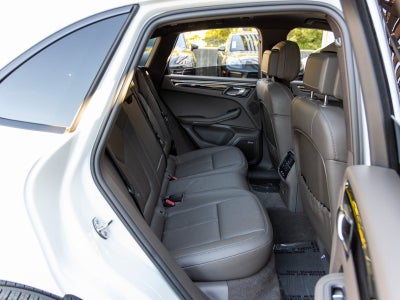 2025 Porsche Macan Macan