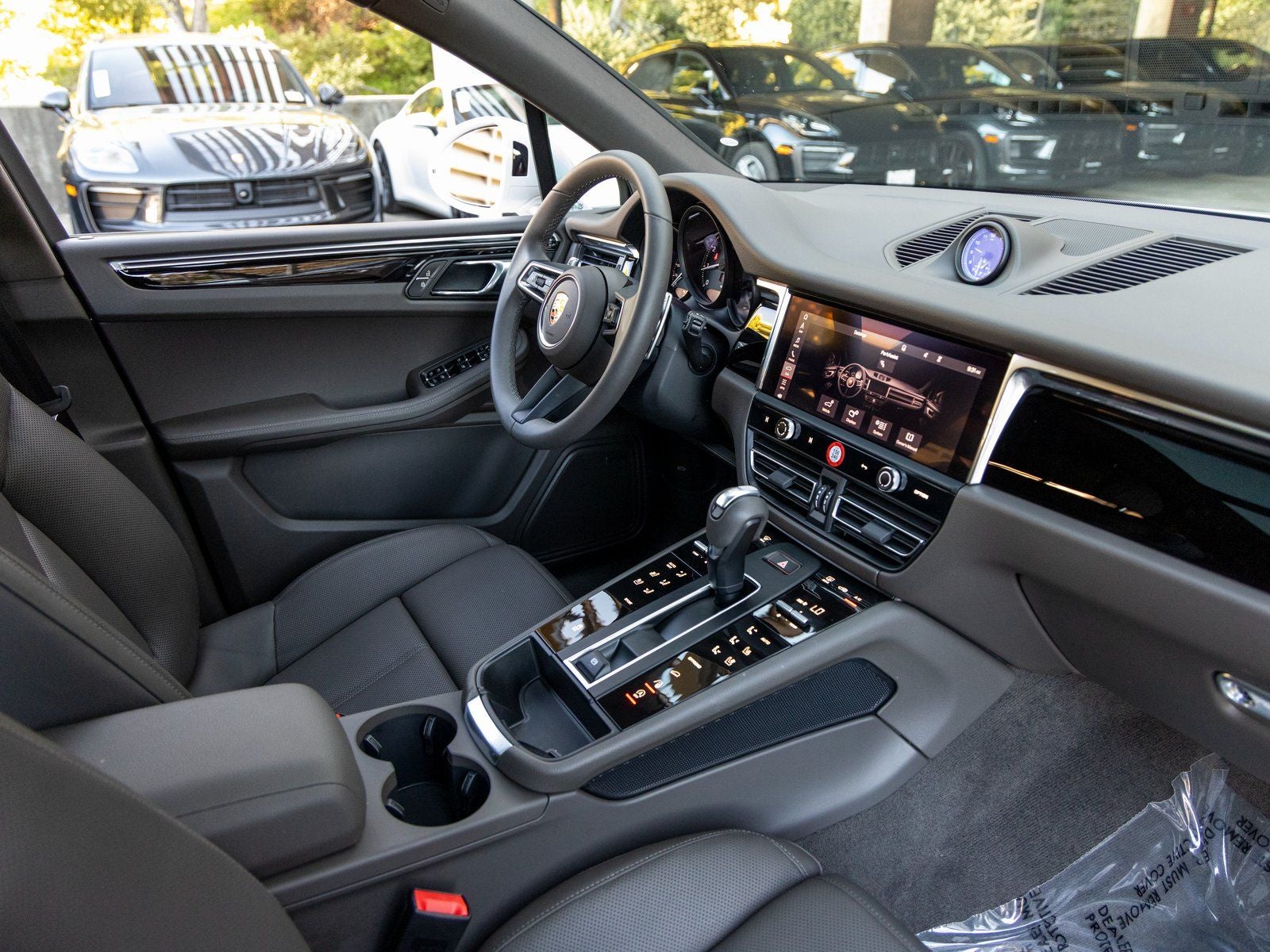 2025 Porsche Macan Macan