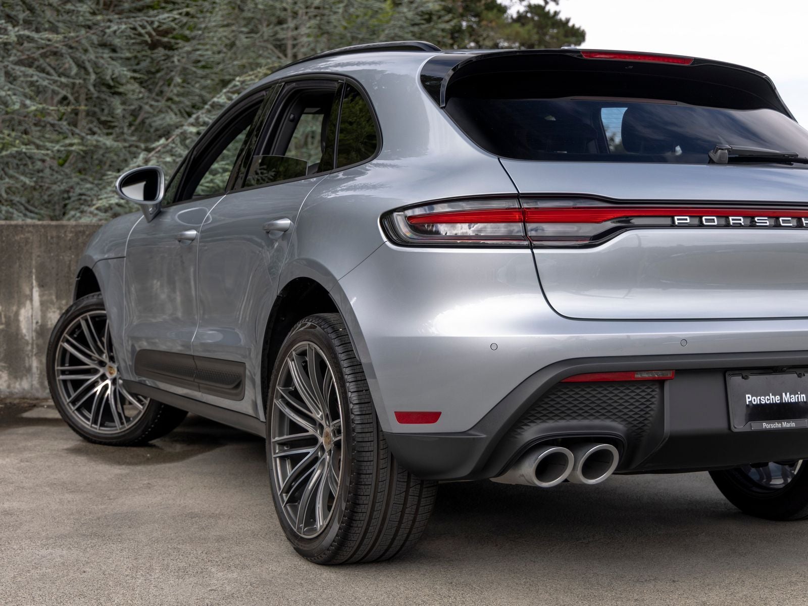2026 Porsche Macan Base