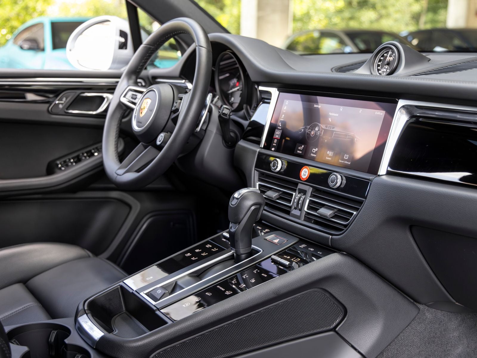 2026 Porsche Macan Base