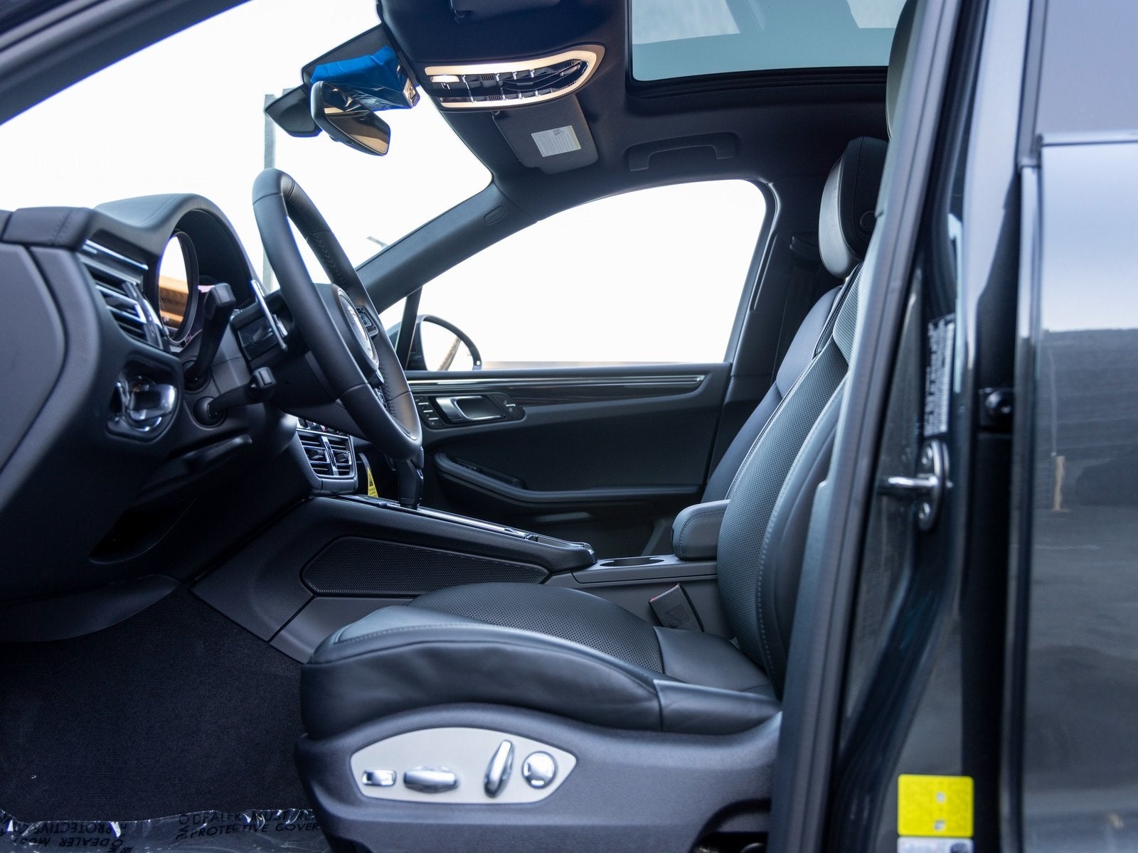 2026 Porsche Macan Macan T