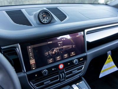 2026 Porsche Macan Macan T