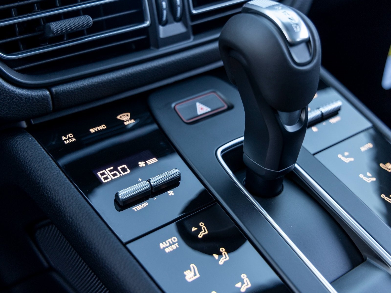 2026 Porsche Macan Macan T