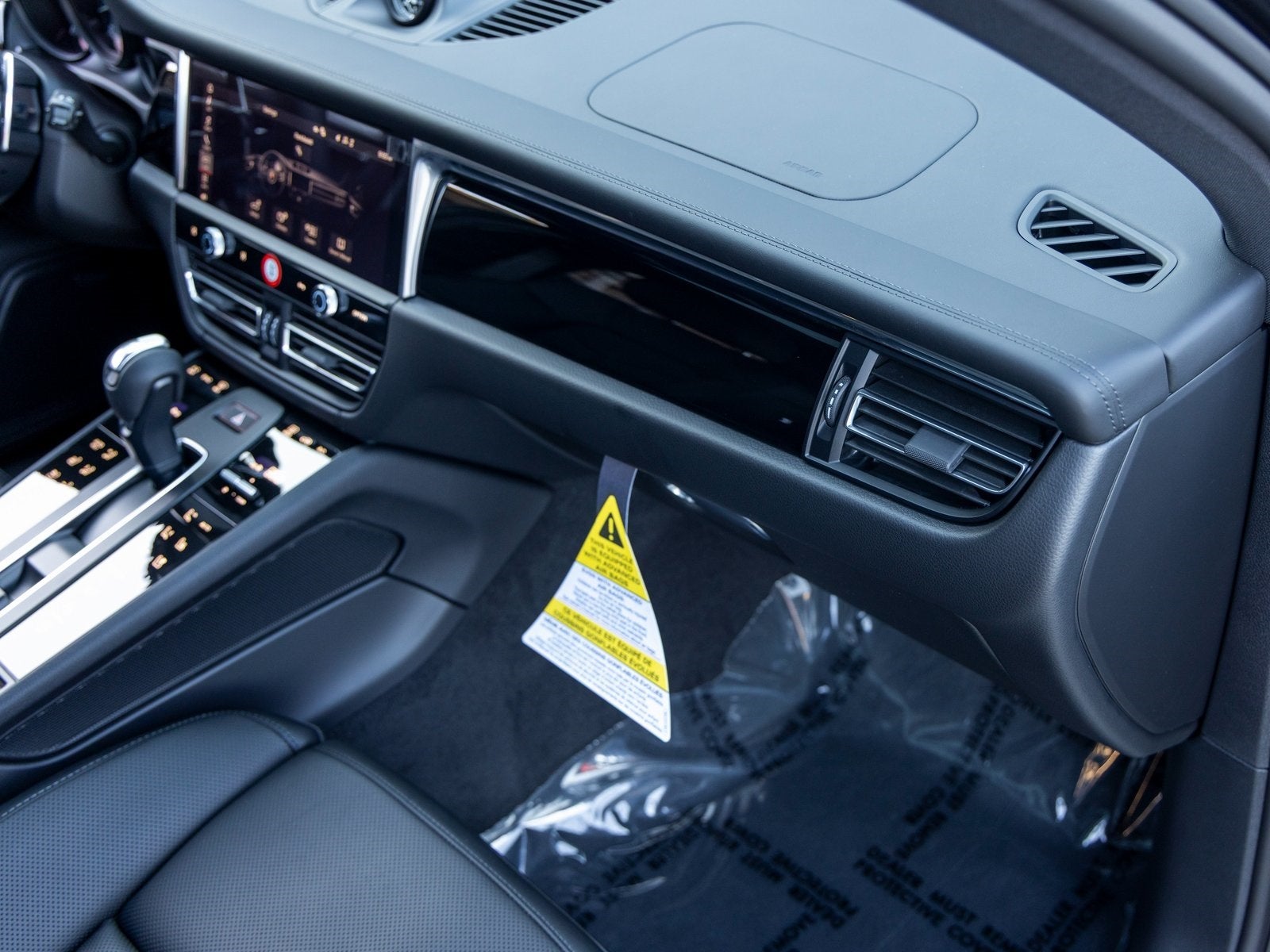 2026 Porsche Macan Macan T