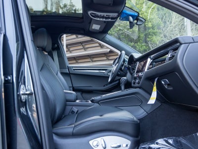 2026 Porsche Macan Macan T