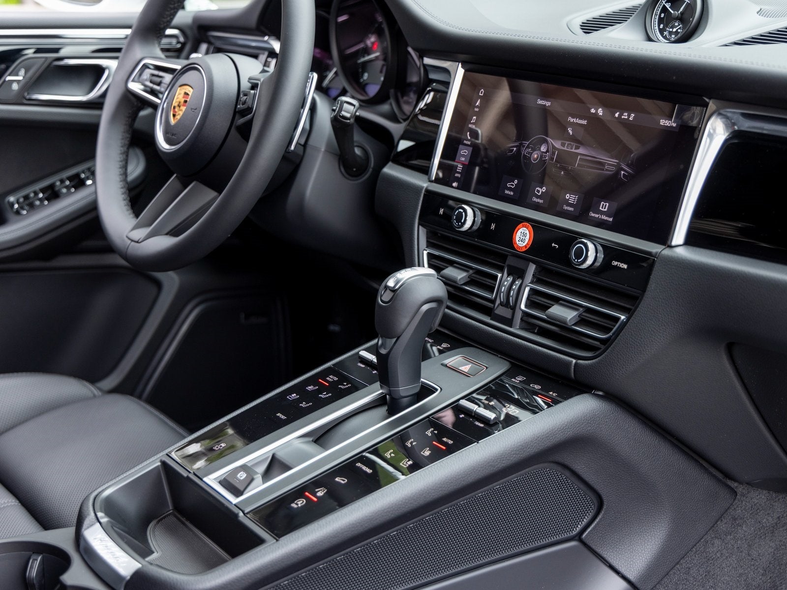 2026 Porsche Macan Macan