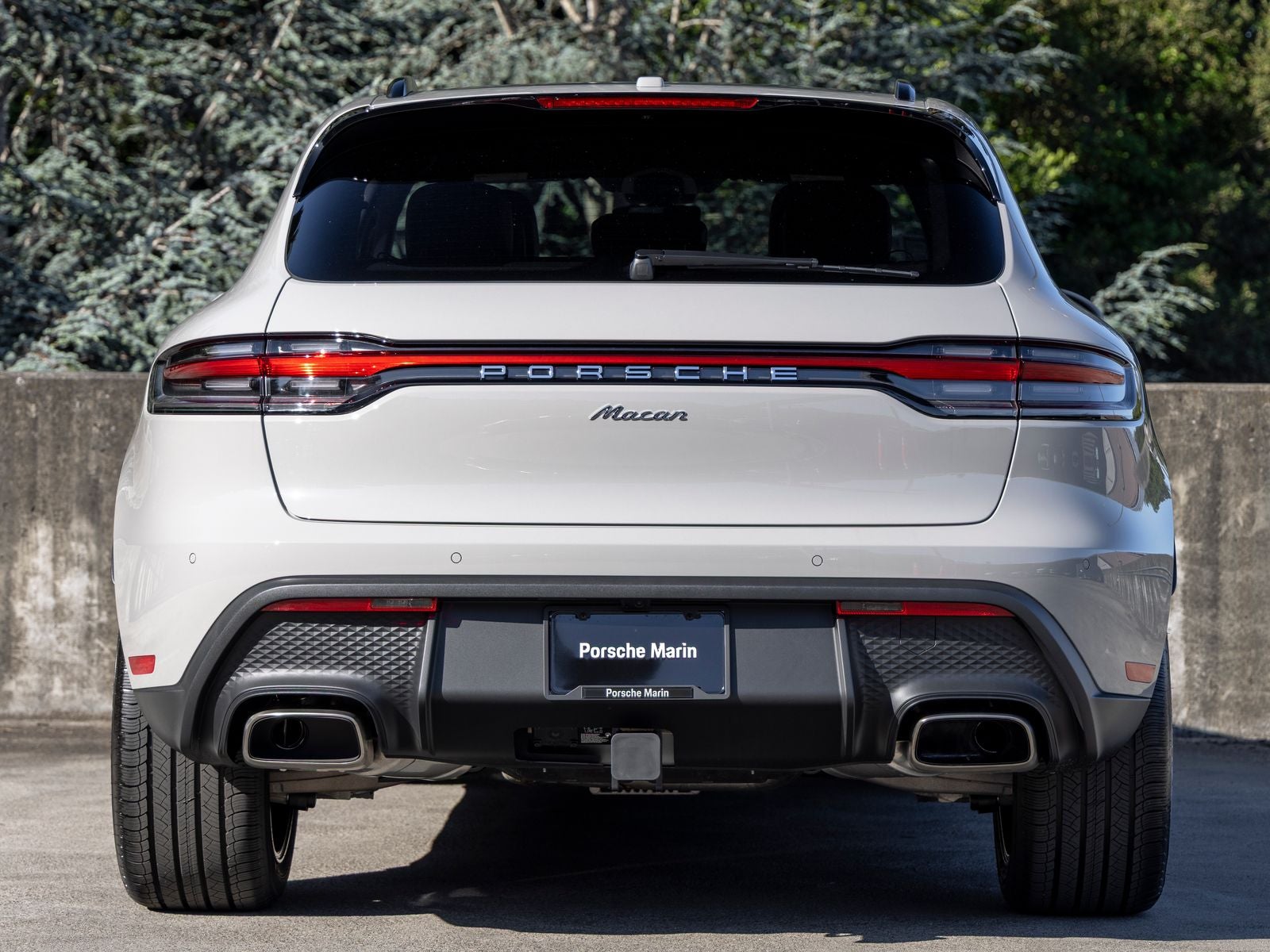2026 Porsche Macan Base