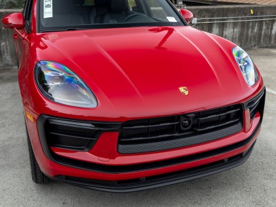 2026 Porsche Macan Base