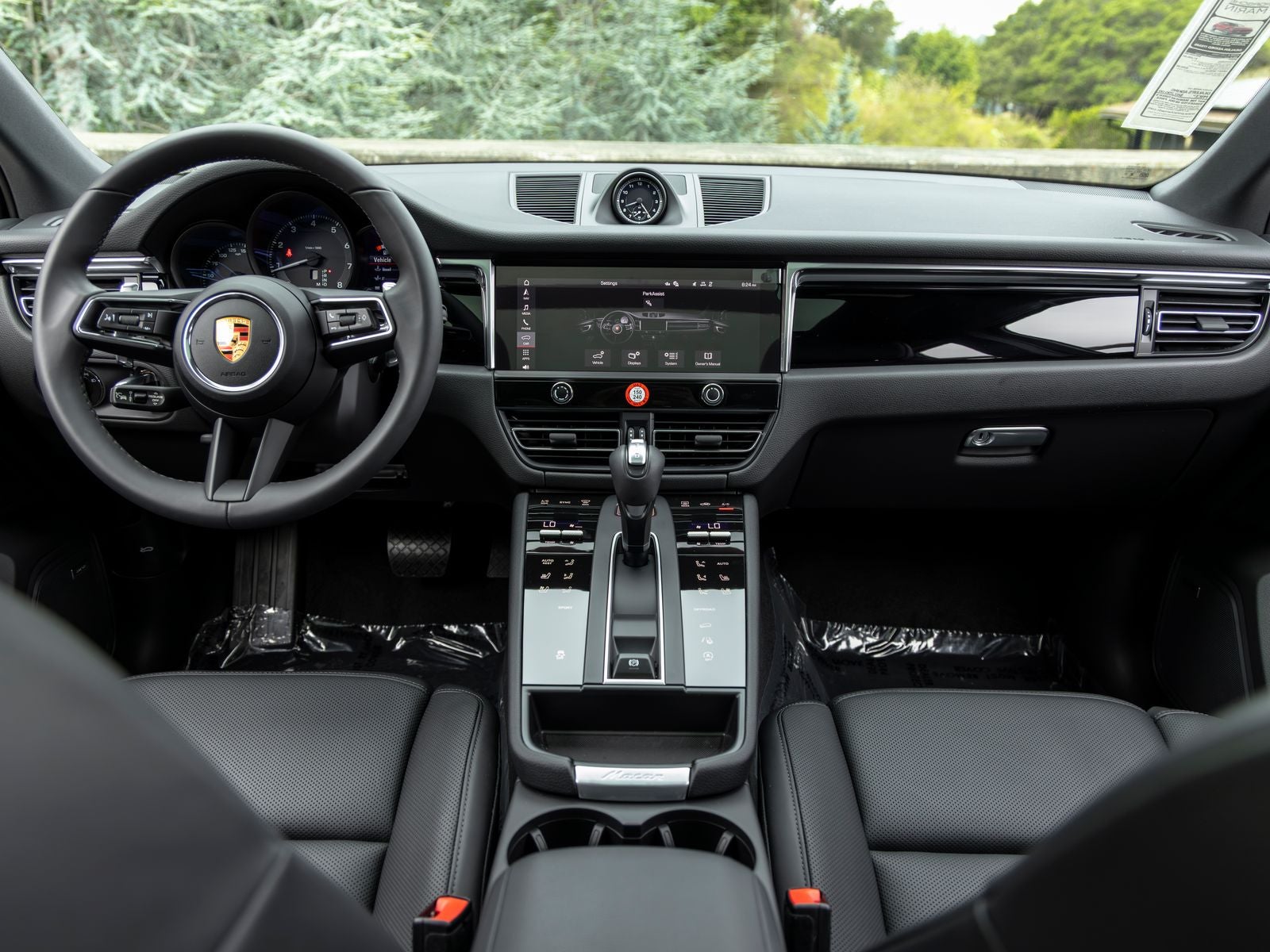2026 Porsche Macan Base