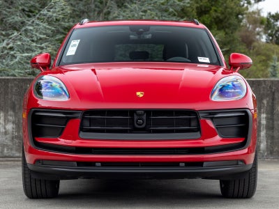 2026 Porsche Macan Base