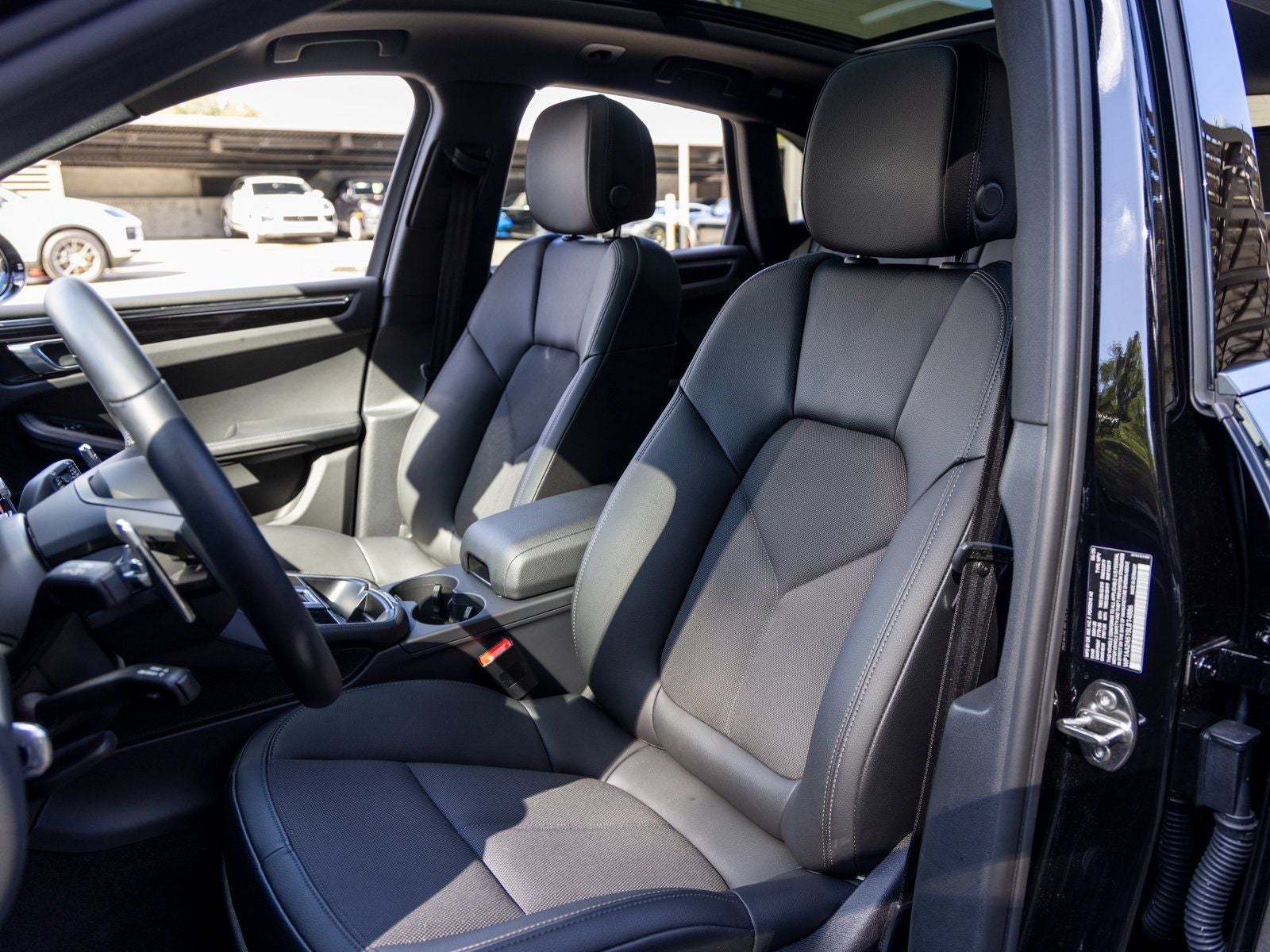 2025 Porsche Macan Macan