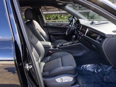 2025 Porsche Macan Macan