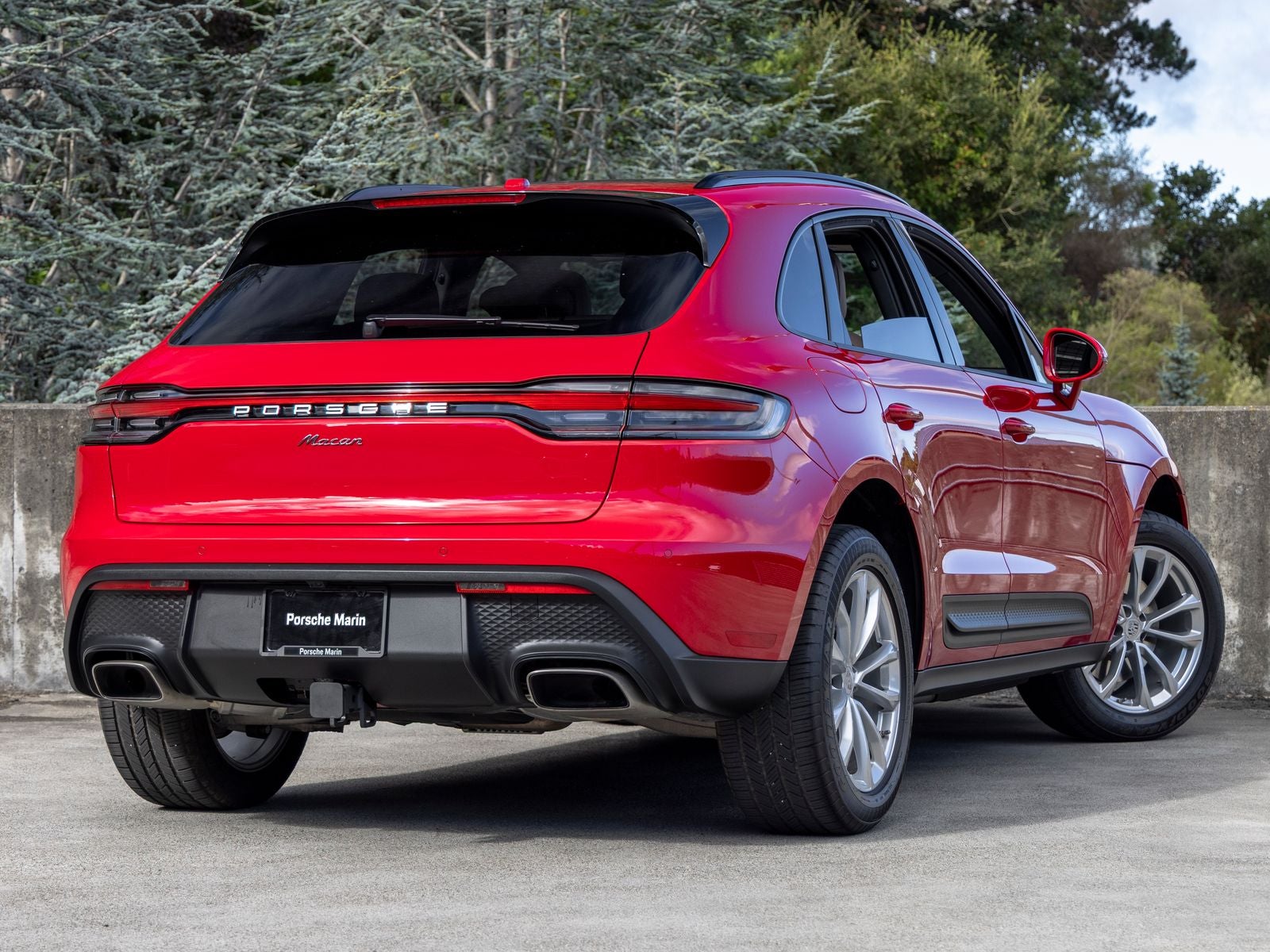 2026 Porsche Macan Base