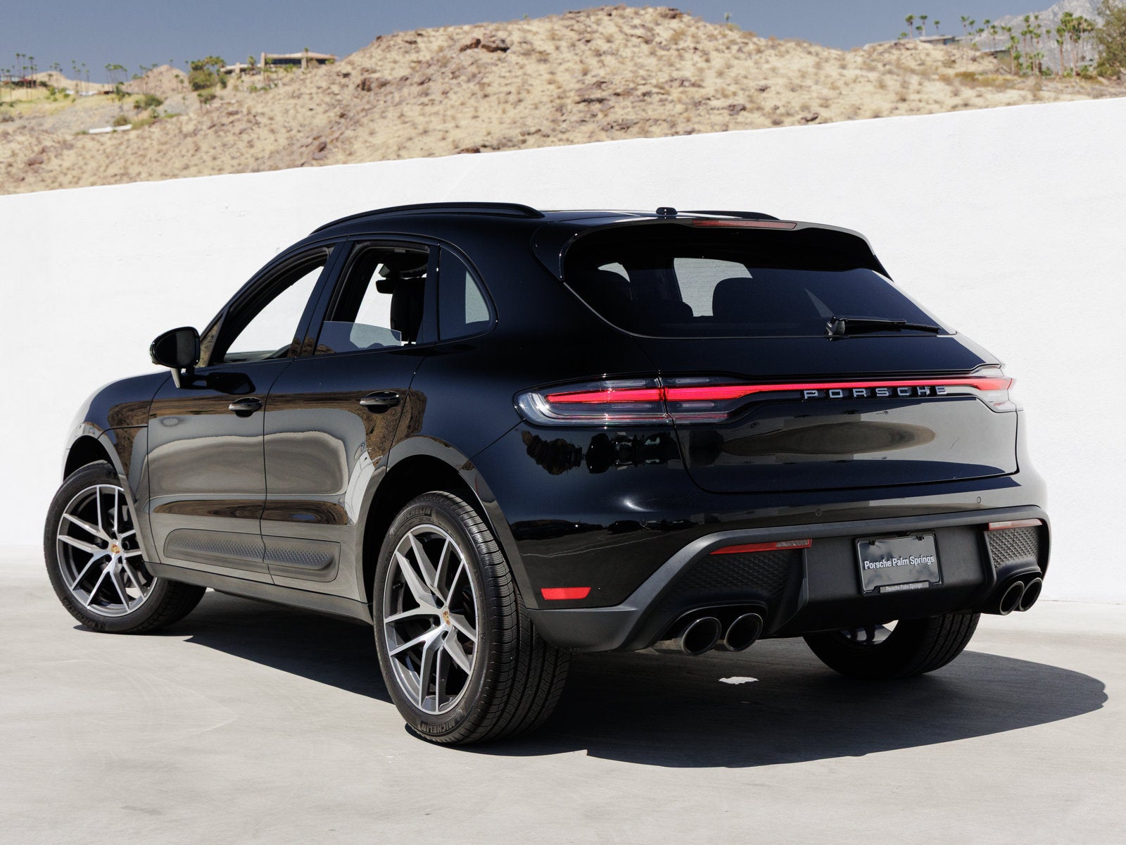 2026 Porsche Macan Base