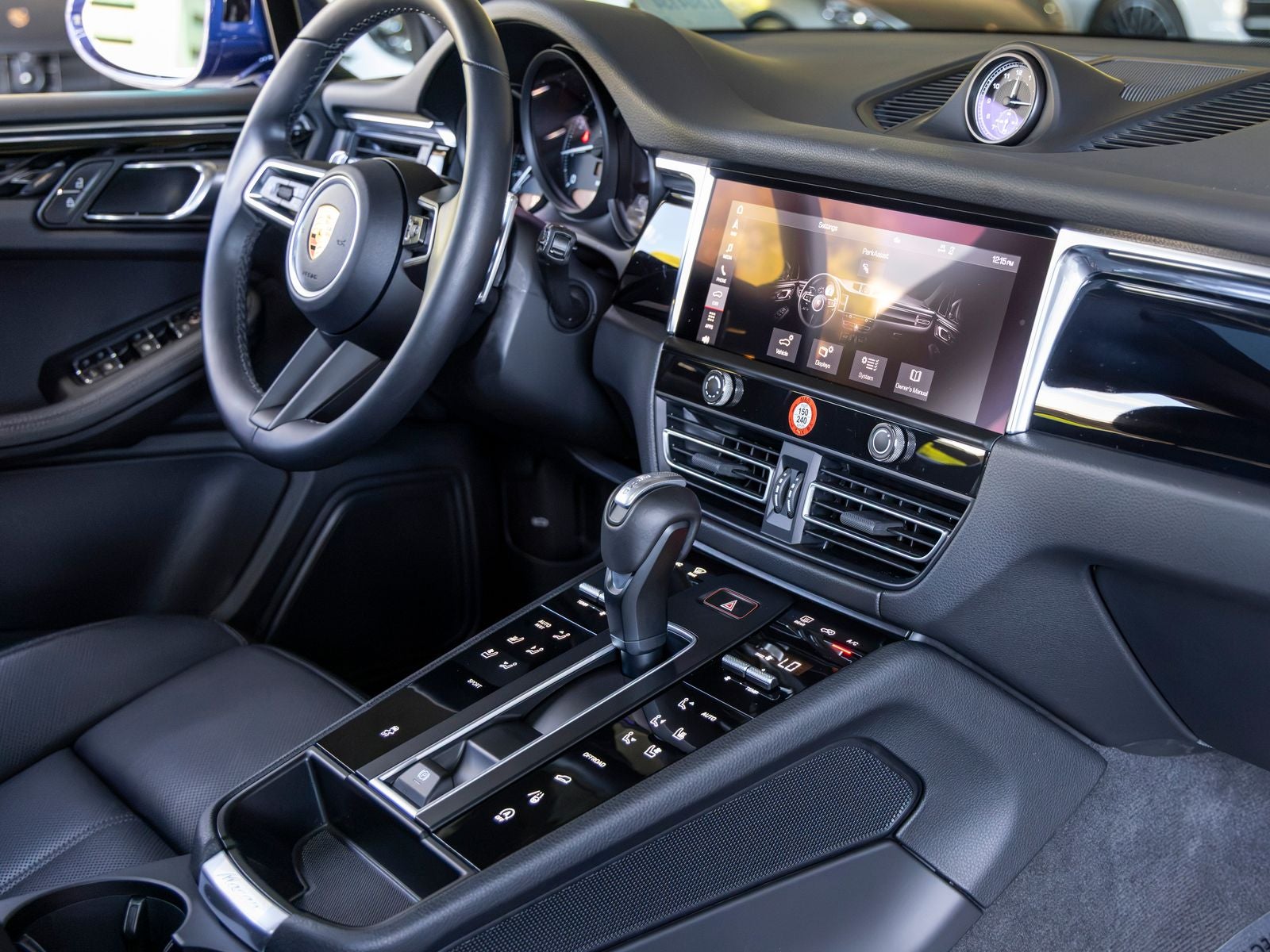 2026 Porsche Macan Macan