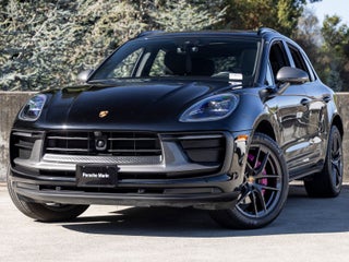 2023 Porsche Macan Macan T