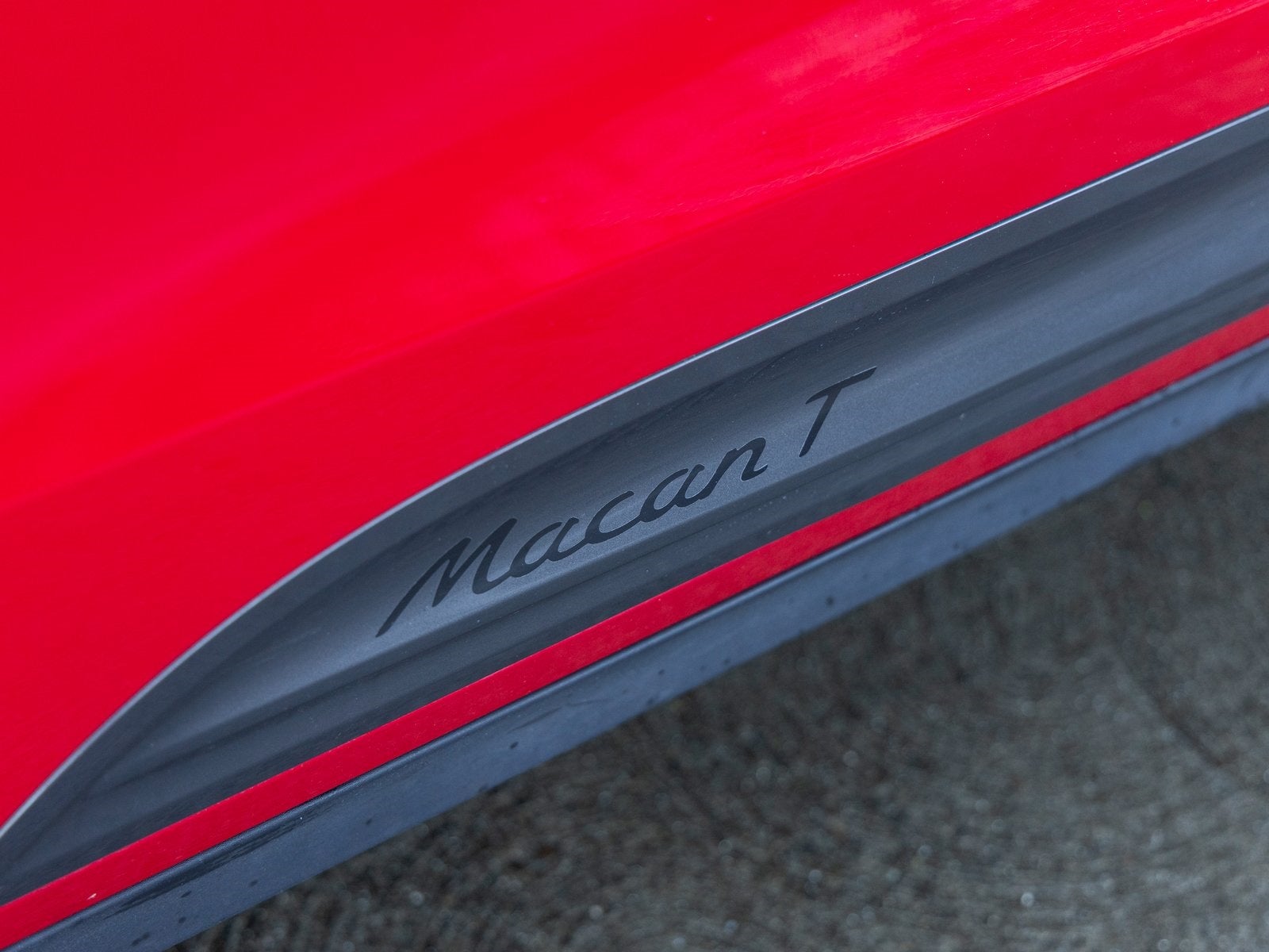 2024 Porsche Macan Macan T (MY24)