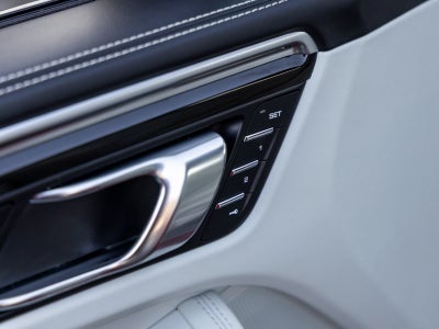 2024 Porsche Macan Macan T (MY24)