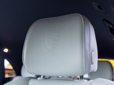 2024 Porsche Macan Macan T (MY24)