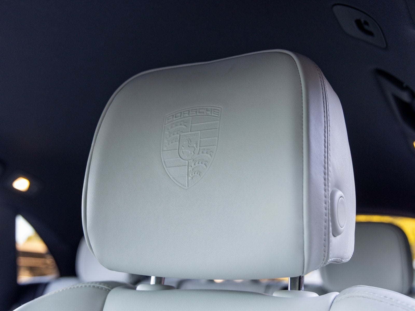 2024 Porsche Macan Macan T (MY24)