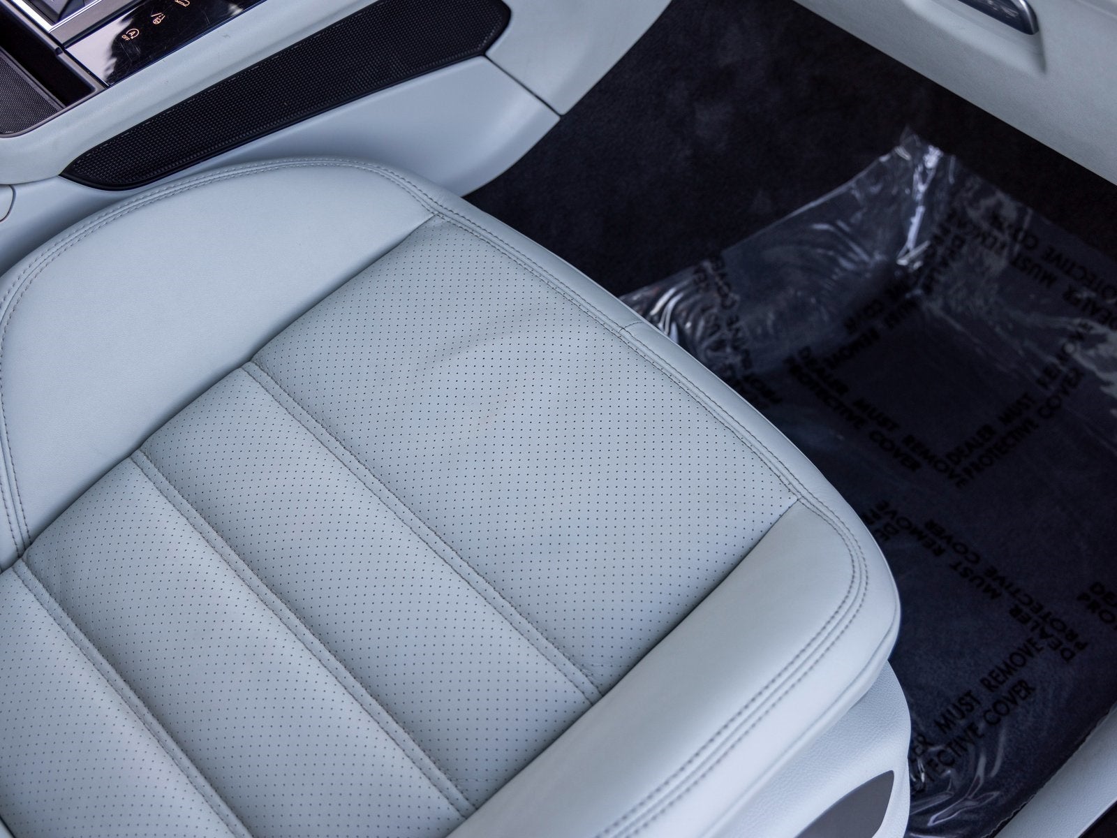 2024 Porsche Macan Macan T (MY24)