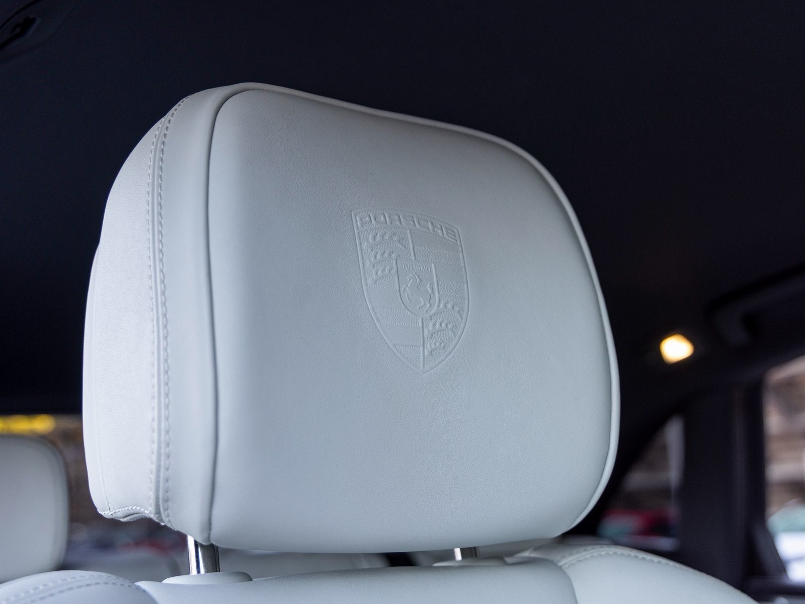 2024 Porsche Macan Macan T (MY24)