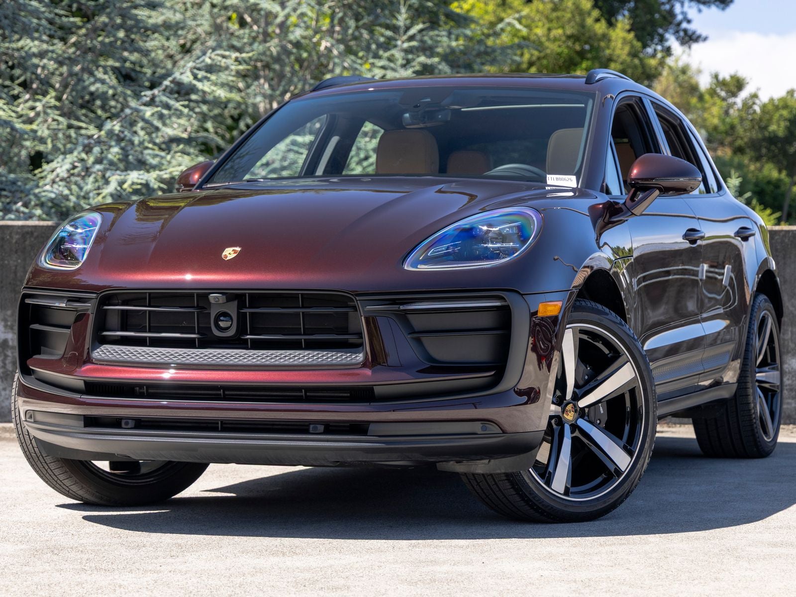 2026 Porsche Macan -'s photo