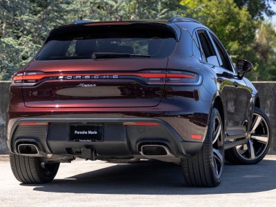 2026 Porsche Macan Base