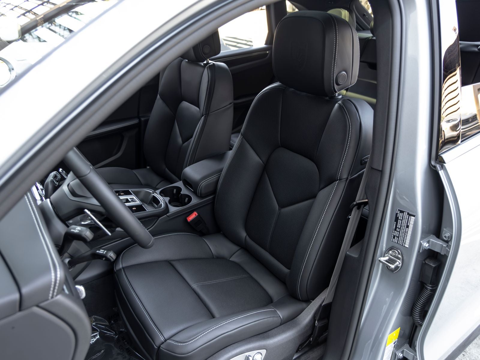 2026 Porsche Macan Macan T
