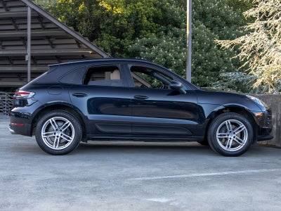 2020 Porsche Macan Macan