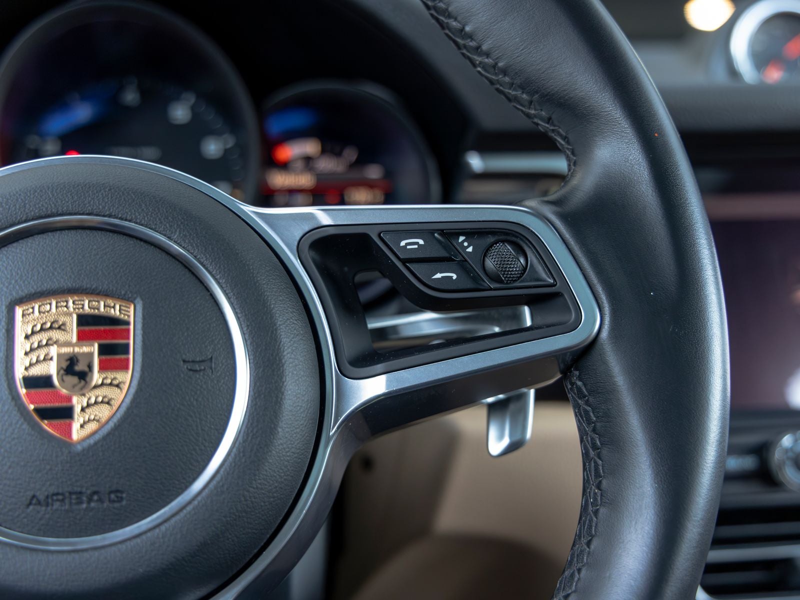 2020 Porsche Macan Macan
