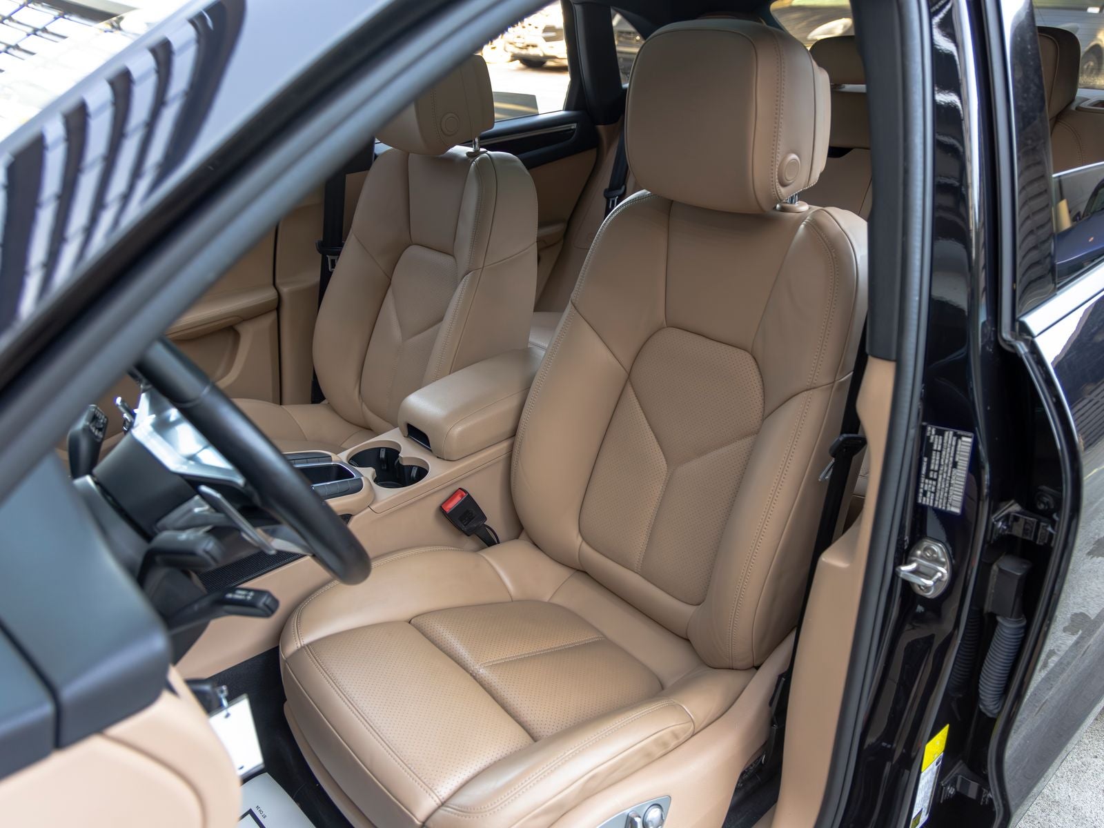 2020 Porsche Macan Macan
