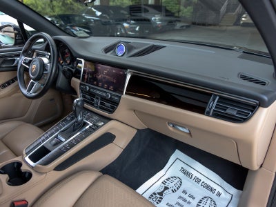 2020 Porsche Macan Macan