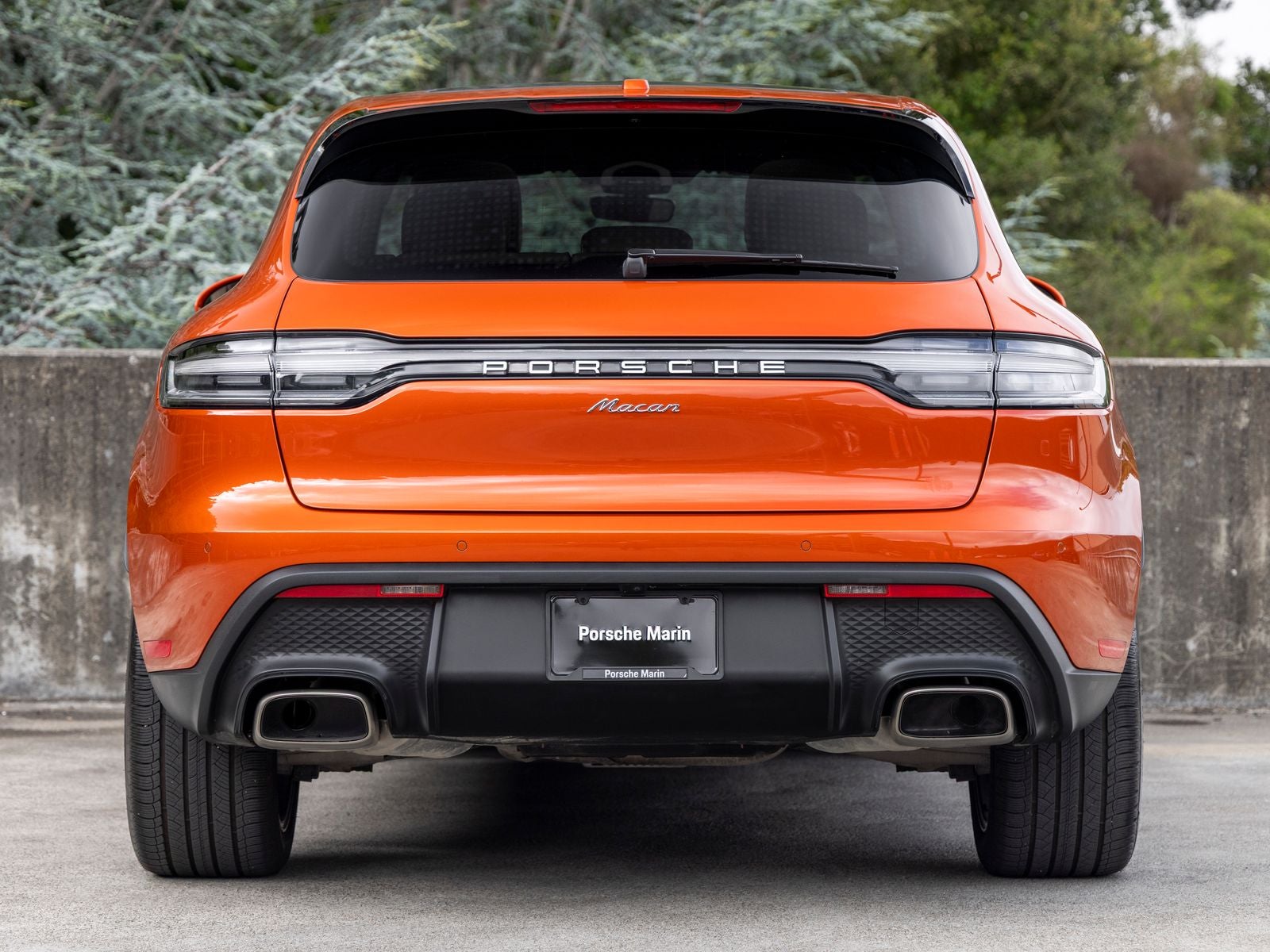 2023 Porsche Macan Base