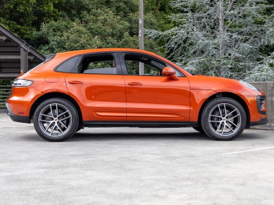 2023 Porsche Macan Base