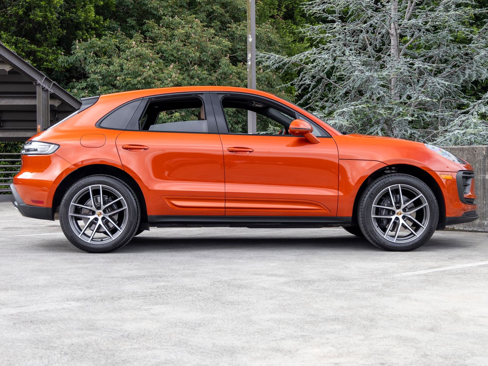 2023 Porsche Macan Base