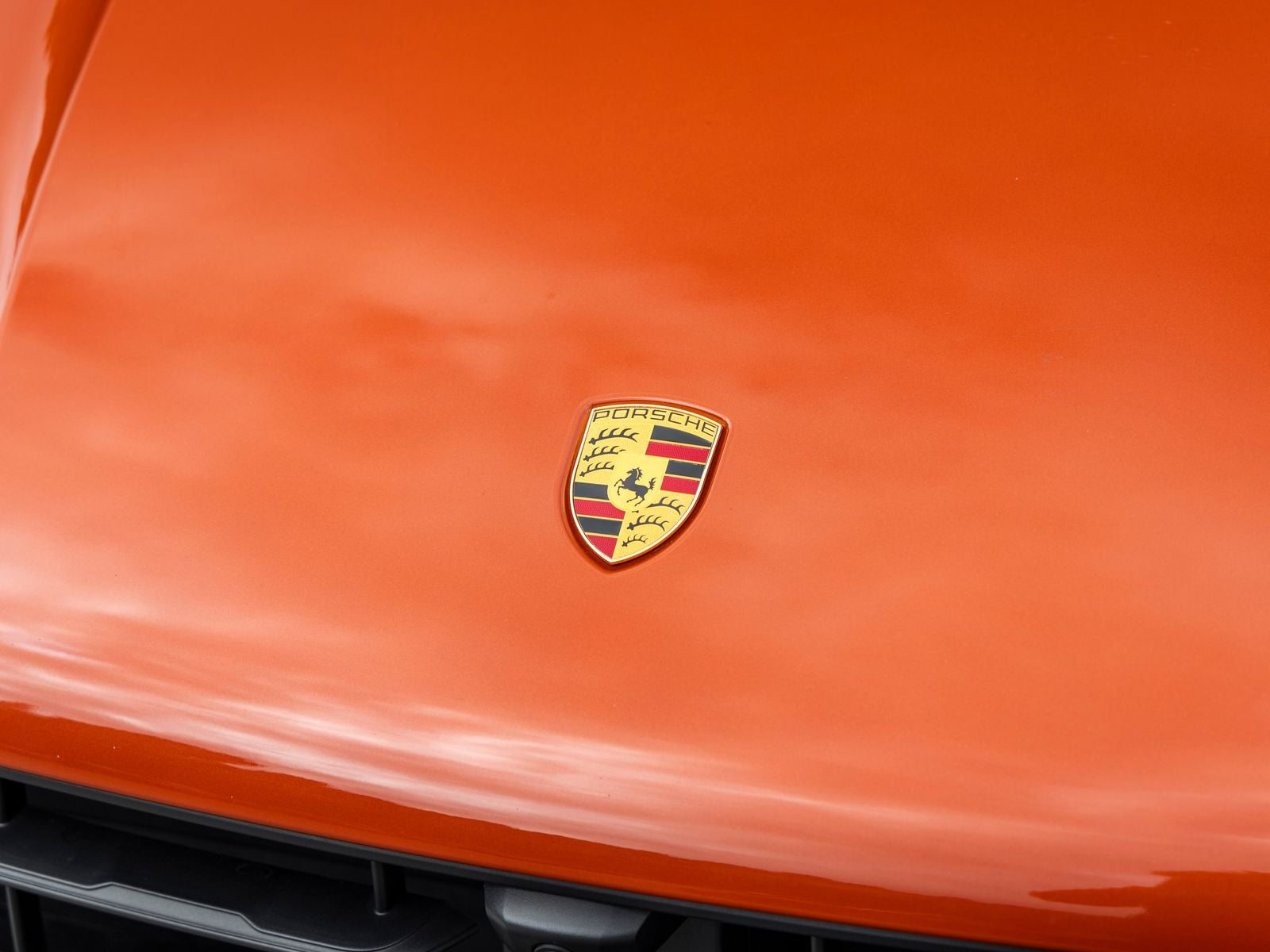 2023 Porsche Macan Base