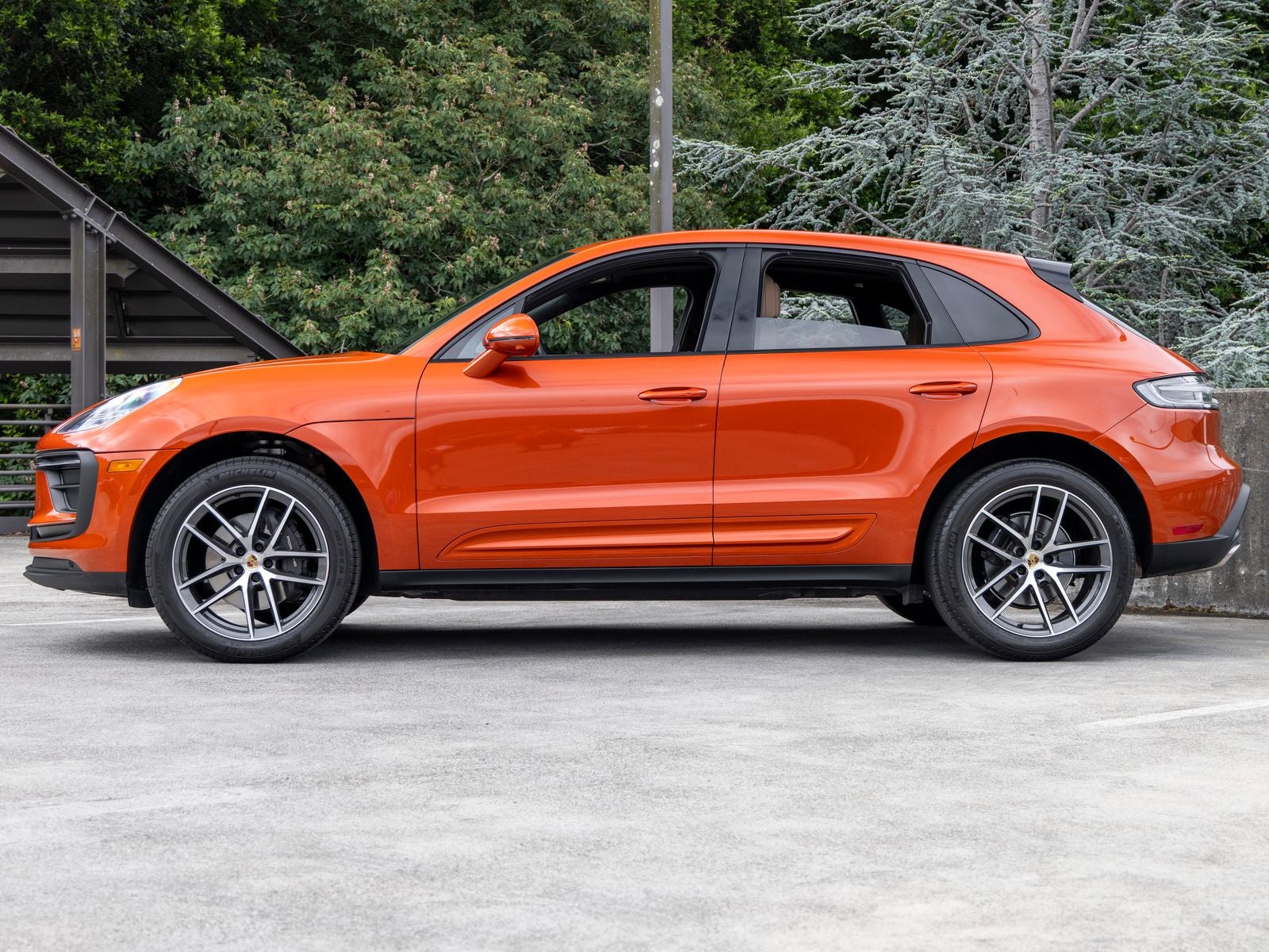 2023 Porsche Macan Base