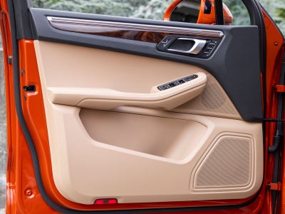 2023 Porsche Macan Base