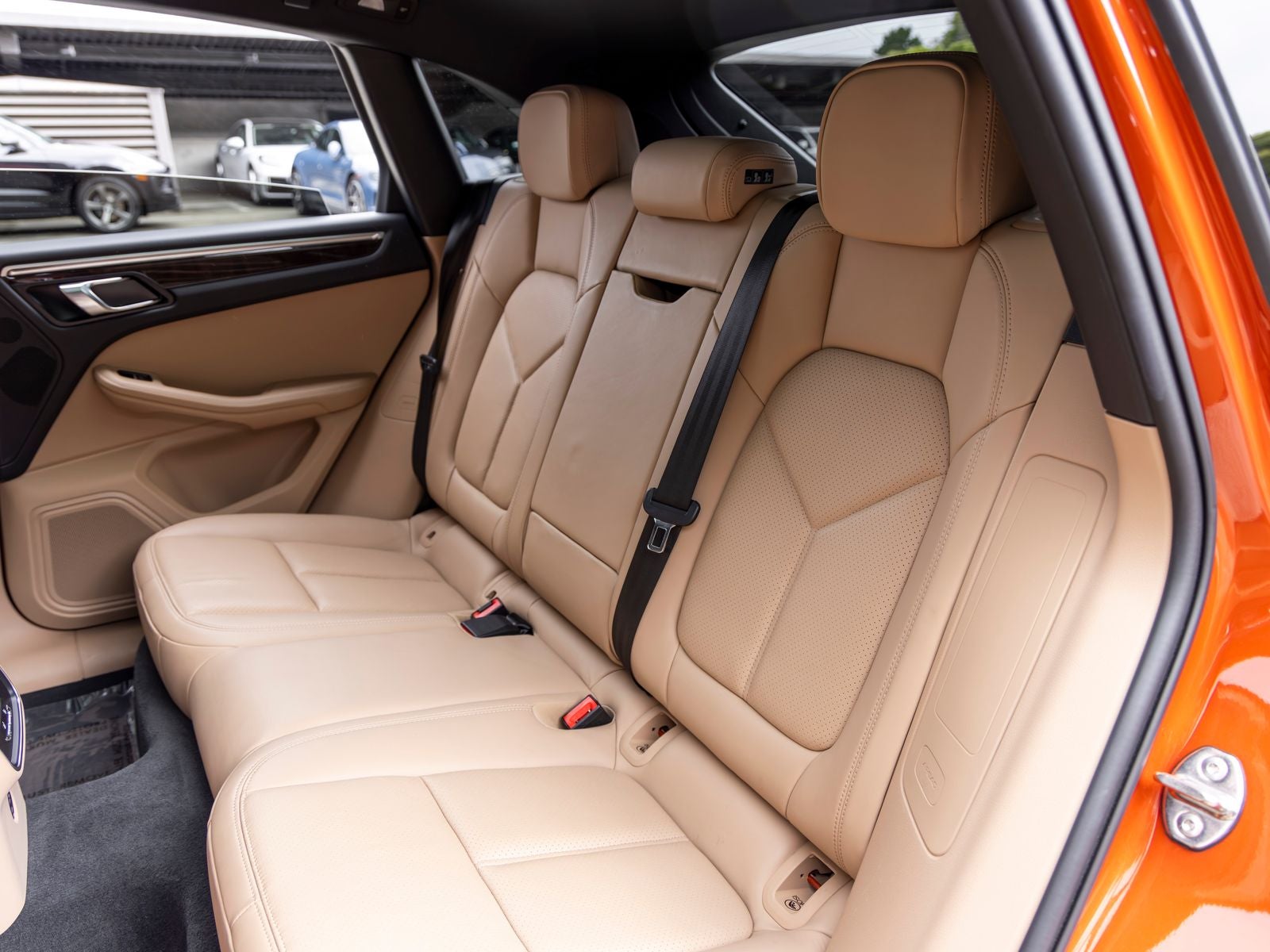 2023 Porsche Macan Base
