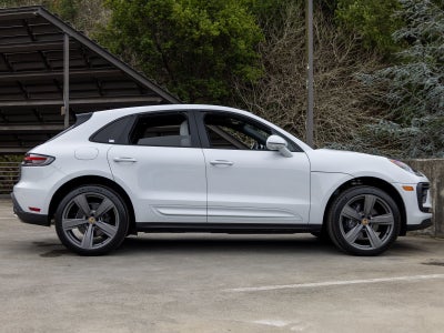 2025 Porsche Macan Macan