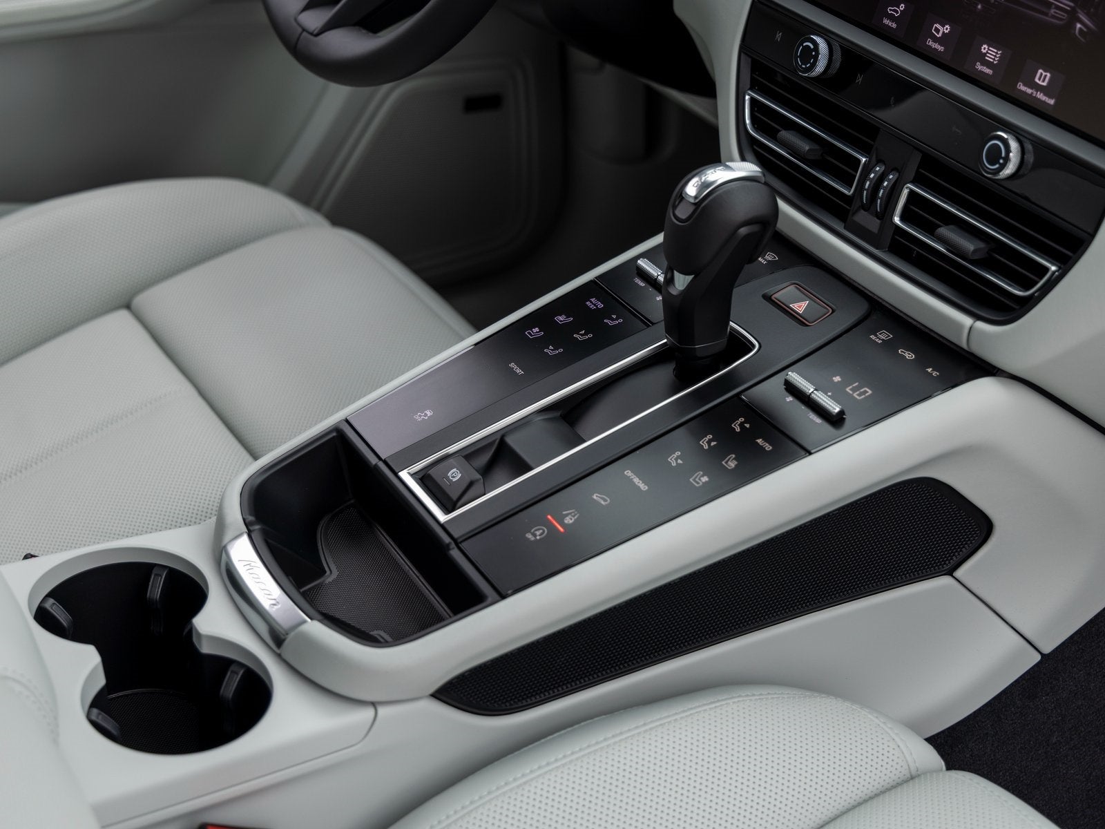 2025 Porsche Macan Macan