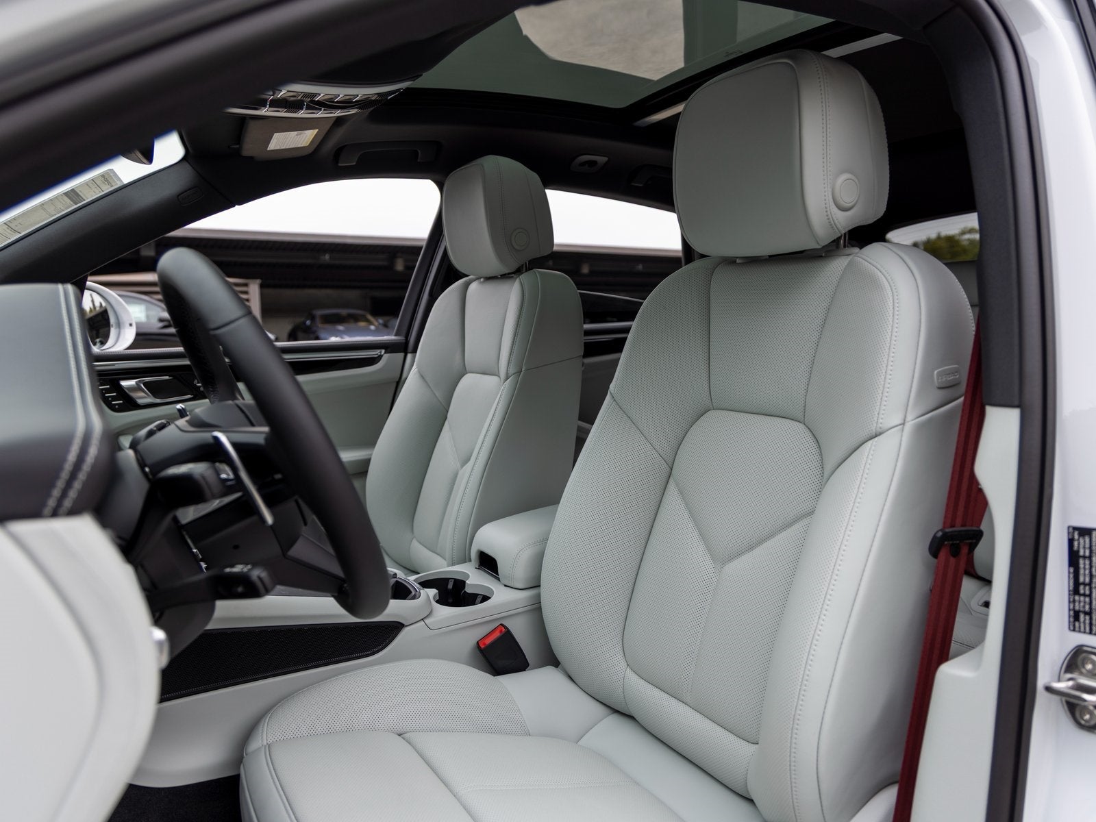 2025 Porsche Macan Macan