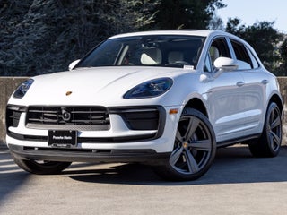 2025 Porsche Macan Base