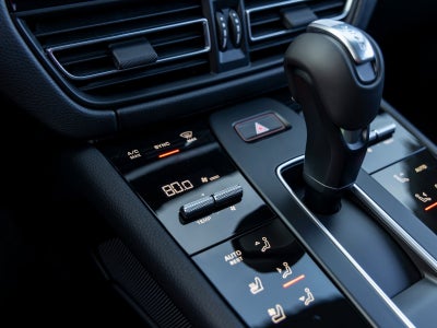 2026 Porsche Macan Macan