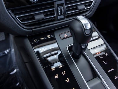 2026 Porsche Macan Macan