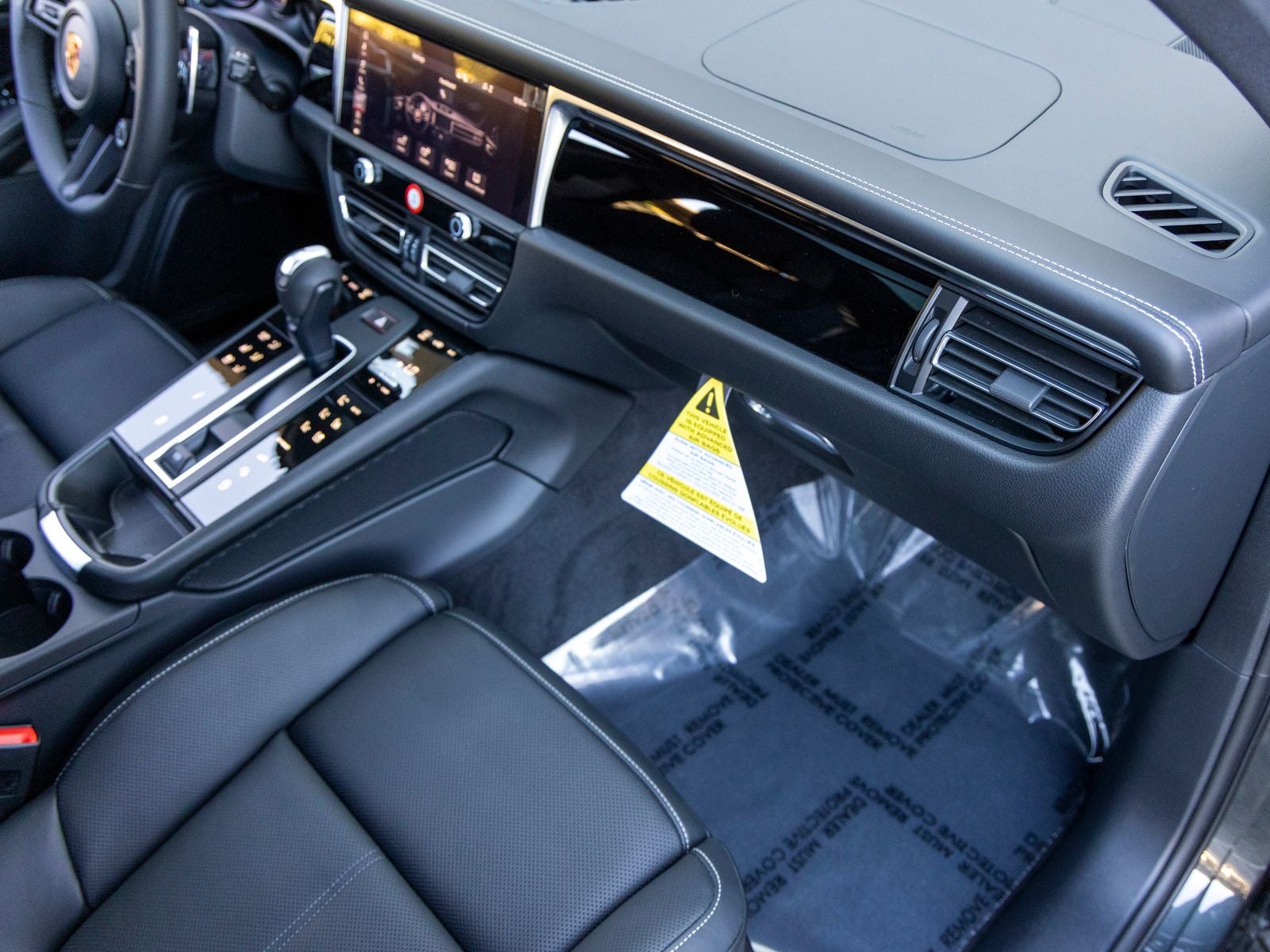 2026 Porsche Macan Macan T