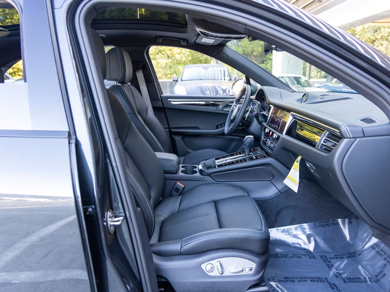 2026 Porsche Macan Macan T