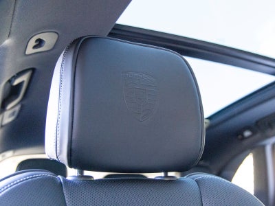 2026 Porsche Macan Macan T